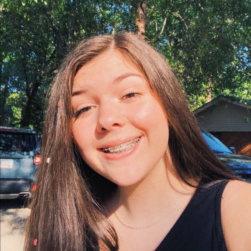 Meet your Posher, Brenna